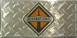 International Logo Diamond Plate License Plate - Foto 1 di 1