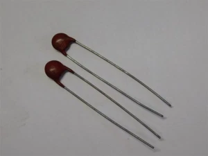 100 Vintage 68pF 50V 10% X5F Ceramic Disc Capacitors - Picture 1 of 1