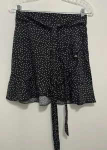 SHEIN VCAY Polka Dot Print Knot Side Ruffle Trim Wrap Hem Skirt NWT size Medium - Picture 1 of 13