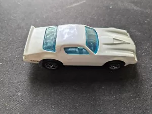 Camaro Z-28 1997 Mattel Hot Wheels blanco - con ventanas azules - Imagen 1 de 6