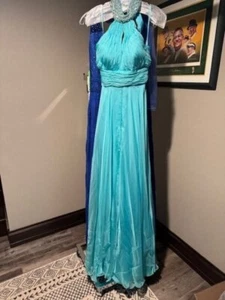 Mac Duggal 4482 Aqua Chiffon Pageant Gala Gown Dress sz 2 FLASH SALE! - Picture 1 of 4