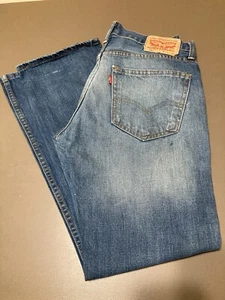 Levi's 527 Men Denim Jeans 32/30 Medium Wash Straight Leg Factory Fading Cotton - Picture 1 of 7