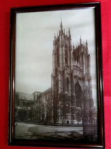 VINTAGE FRAMED CHURCH PHOTO ~ 39 HIGH STREET ( OPPOSITE HIPPODROME) COLCHESTER - Picture 1 of 7