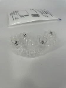 ZAHNFORM Invisalign Zahnspange - sauber gebraucht Set - KUNSTHANDWERK Zahngussmodell - Bild 1 von 1