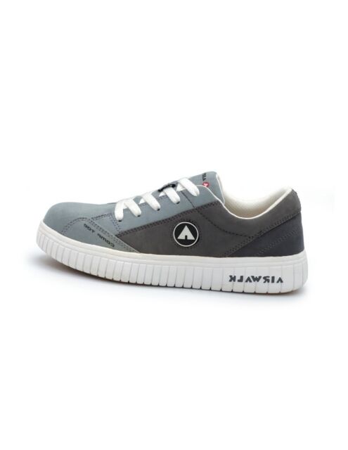 What font is the Airwalk logo on these sneakers from payless? :  r/identifythisfont