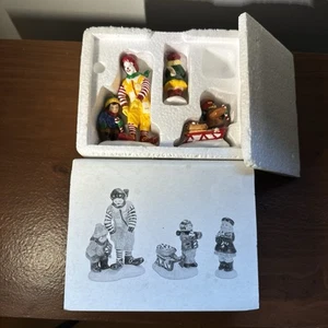 Dept 56 McDonald’s Kids, Candy Canes & Ronald McDonald Snow Village *Small Chip* - Picture 1 of 18