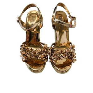 Sandalias Belinda Carlos by Carlos Santana con plataforma metálica dorada rosa - Imagen 1 de 11