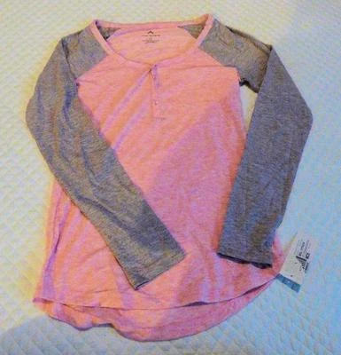 Top de pijama a rayas Henley A by Alfani Intimates $34,50, talla XS Foto 1 de 4