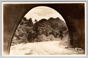RPPC Tennessee Neufund Lücke, Schleife Unterführung Schornsteinspitzen (Cline Foto) Postkarte - Bild 1 von 2