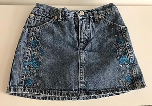 Circo Girl's Appliqued Denim Jean Adjustable Waist Skirt With Shorts Size S 4/5 - Picture 1 of 6