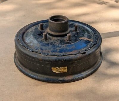 NOS GM 1949-54 Pontiac 11 x 2-1/4 RH Front Brake Hub & Drum - Image 1 of 3