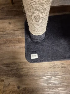 Katze Kratzbaum - Bild 1 von 5