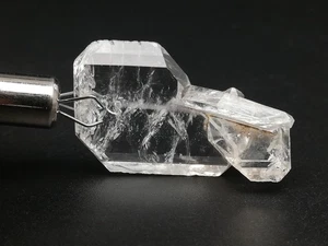 21 carats Rare Faden Quartz Cluster from Zhob Mine, Pakistan, ( Az-83 ) - Picture 1 of 16