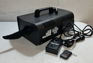 Froggy’s Fog 650 Watt Snow Machine Variable Controls With Wireless Remote EUC - Picture 1 of 9
