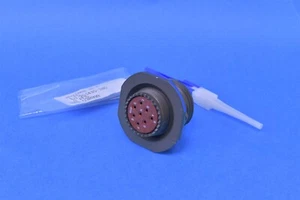 Amphenol Aerospace 8P Circular Connector Receptacle Male Pins D38999/24WE8PA - Picture 1 of 5