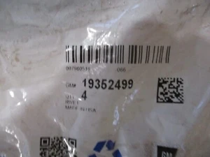 GM Engine Cylinder Head Bolts 19352499 (8 Pieces) - Bild 1 von 1