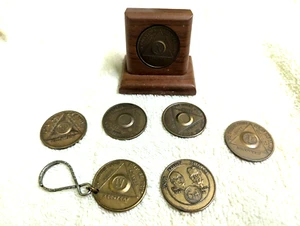 Alcoholics Anonymous Bronze Tokens Sobriety Years Lot x 8 Dr Bob Akron Ohio - Bild 1 von 18