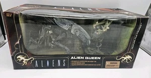 ALIEN QUEEN McFarlane Toys Movie Maniacs 6 Deluxe Boxed Set 2003 NUOVO VINTAGE Raro OG - Foto 1 di 5