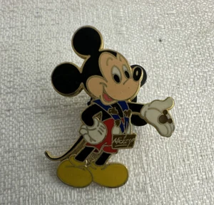 Vintage 1990’s Disney Mickey Mouse Lanyard Pin Trading H23 - Picture 1 of 2