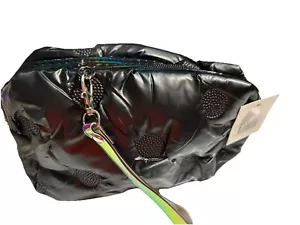 Makeup Bag - Picture 1 of 3