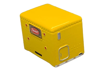 1/64 DCP PARTS YELLOW PETERBILT 379/389 63" FLAT TOP SLEEPER - Image 1 of 4