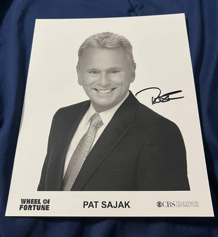 PAT SAJAK Hand Signed Autograph 8X10 Photo - WHEEL OF FORTUNE Cover