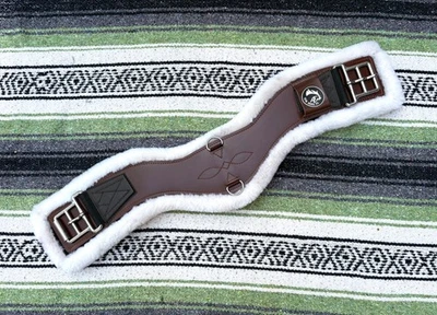 Total Saddle Fit - 肩部缓解英寸 - 28 英寸棕色/白色抓绒衬里   — 第 1/4 张图片