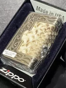 Accendino Zippo Pitone pelle avvolto 3 lati metallo lavorazione speciale Made 2019 - Foto 1 di 8