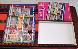 Puzzle BARBIE 126 pcs - Mattel 0805 QUASI COMPLETO La casa di Barbie anni 70 - Imagen 1 de 2