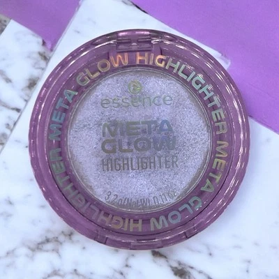 Essence Meta Glow Multi Reflective Duo Chrome Highlighter  3,2g  - Bild 1 von 2