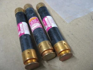 NUEVO 3 PIEZAS BUSSMANN FRS-R-1 1/4 600V FUSETRON RK5 DOBLE ELEM TIME DELAY P9321 - Imagen 1 de 3