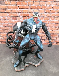 Spider-Man Venom Action Figure With Alien Ooze Base ToyBiz 2002 - Picture 1 of 19