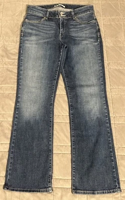 Женские джинсы Levi's 529 Curvy Bootcut со средней посадкой стрейч размер 12 М средняя стирка 31x32 - Изображение 1 из 4