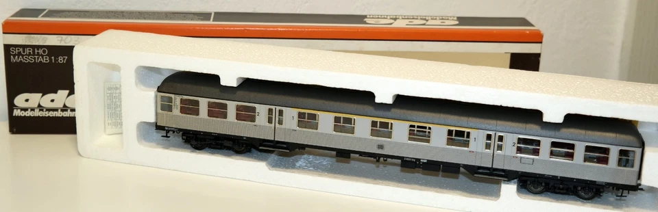 ADE 3331 Reisezugwagen "Silberling"  1./2.Kl.  AB4n Ep. III  DB Innenbeleuchtung - Bild 1 von 4