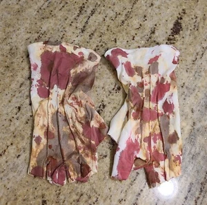 Fingerless White Fake Bloody Gloves Art Clown Zombie Costume Pennywise One Size - Picture 1 of 14