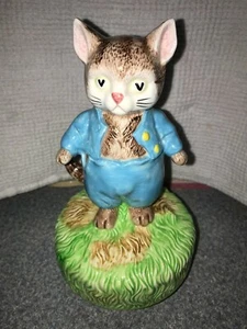 Figura 1992 Schmid Beatrix Potter Tale of Tom Kitten caja de música Happy Wanderer - Imagen 1 de 12