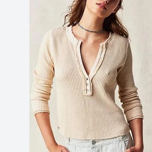 Free People One Damen Large Colt Langarm Henley Top Waffelstrick Knopf hellbraun - Bild 1 von 15