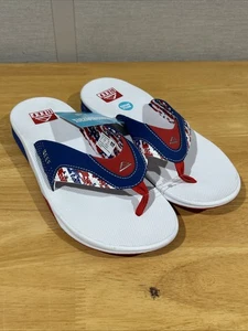 NUOVO Reef Fanning Infradito Patriottico Rosso Bianco Blu Apribottiglie Sandalo Uomo 11 - Foto 1 di 11