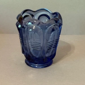 Vintage Fenton Art Glass Candleholder Purple Candle Holder Figurine Grape 3.5" - Picture 1 of 4