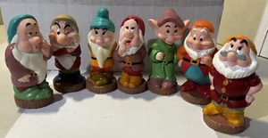 VINTAGE WALT DISNEYS COMPLETE SET OF THE SEVEN DWARFS 5-6" VINYL SQUEEZE TOYS - Picture 1 of 23
