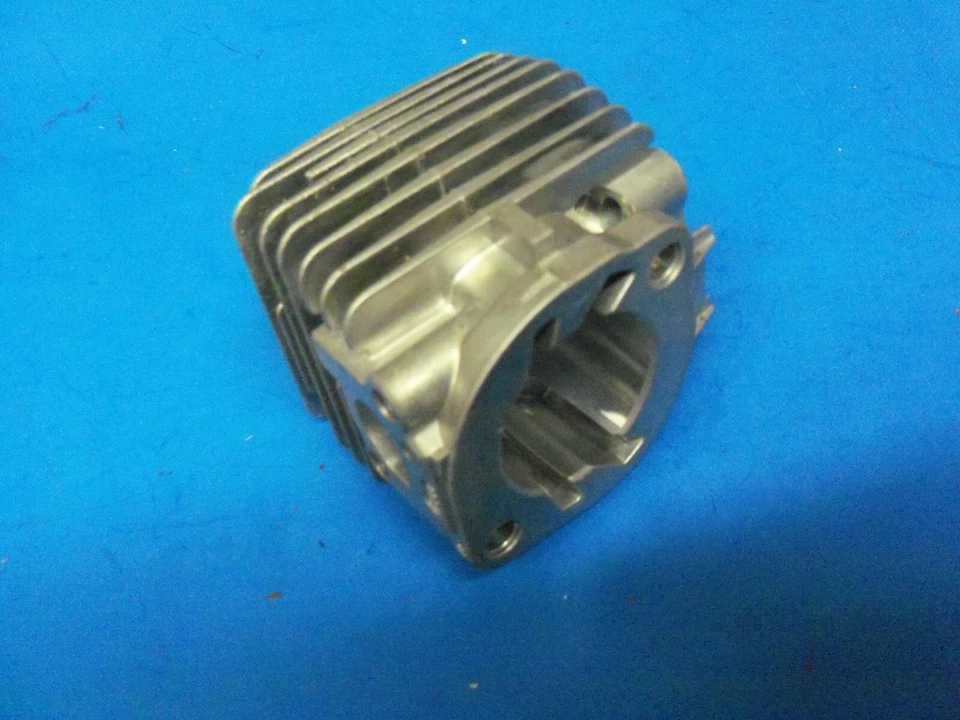 Weed Eater GHT225 GHT225LE Hedge Trimmer Cylinder Assy 530012500, 530071668 PO3 - Image 1 of 1