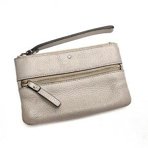 * Schicke Kate Spade hellbraunes genarbtes Leder doppelter Reißverschluss Taschen Kalbsleder schwarz/weißes Futter - Bild 1 von 8