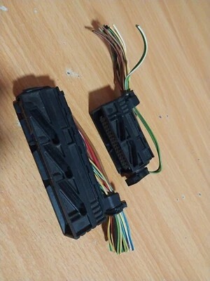 98-99 Mercedes-Benz E320 ABS Module Wiring Connector 0175457532 - Image 1 of 3