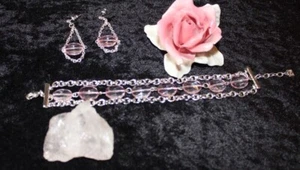 Hübsches Schmuckset versilbert Armband und Ohrstecker mit hübschen Rosa Steinen - Bild 1 von 5