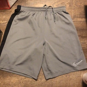 Nike Athletic Gray Shorts Boys Size XL - Picture 1 of 1