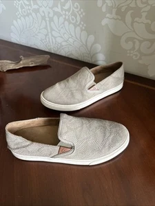 OluKai Sneakers Slip On Donna 7 PEHUEA Casual Scamosciato 20329-LH10 CLAY HONU - Foto 1 di 6