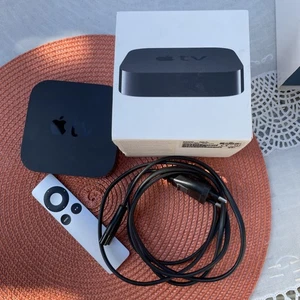 Apple TV 2. Gen - Bild 1 von 2