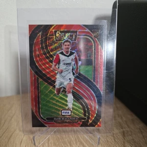 2024-25 Select FIFA Igor Matanovic RC Red Wave /59 Eintracht Frankfurt - Bild 1 von 2