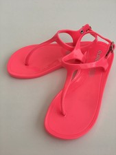 old navy plastic sandals