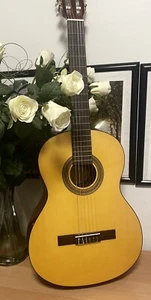 Lucero LC100 Chitarra classica naturale. Ottime condizioni. - Foto 1 di 24